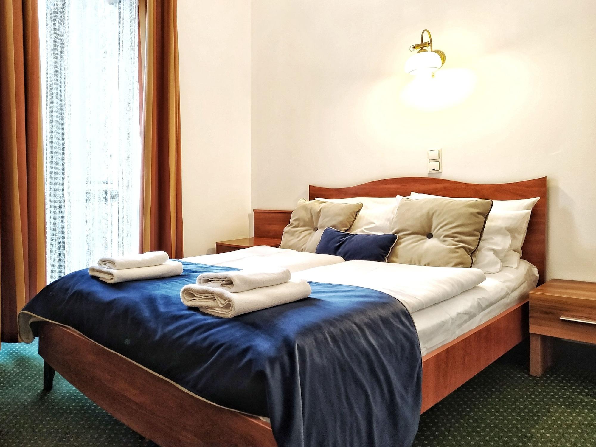 Nobilton Hotel Krakau Buitenkant foto