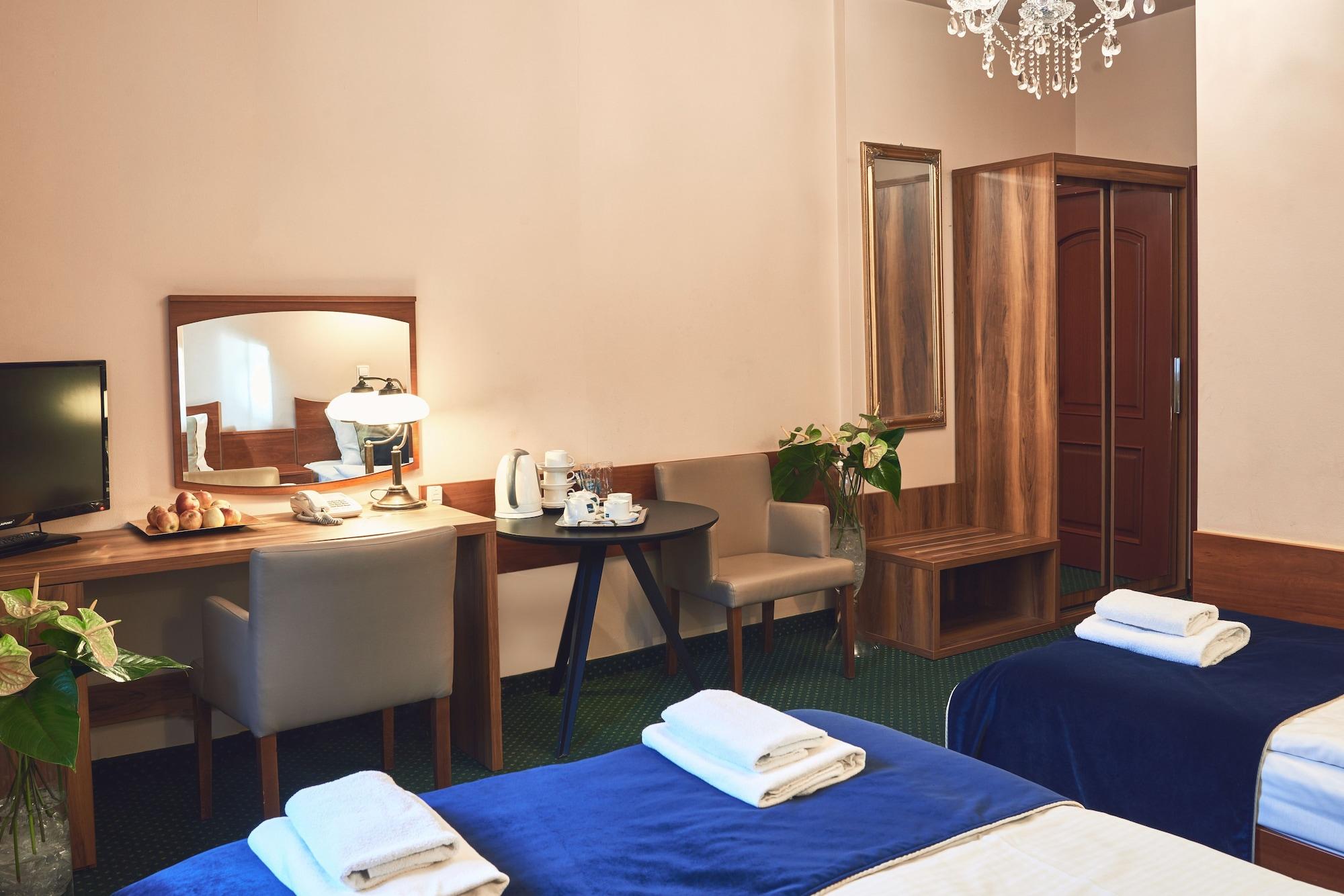 Nobilton Hotel Krakau Buitenkant foto