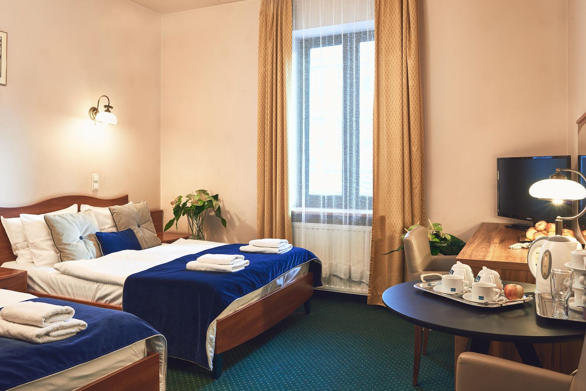 Nobilton Hotel Krakau Buitenkant foto