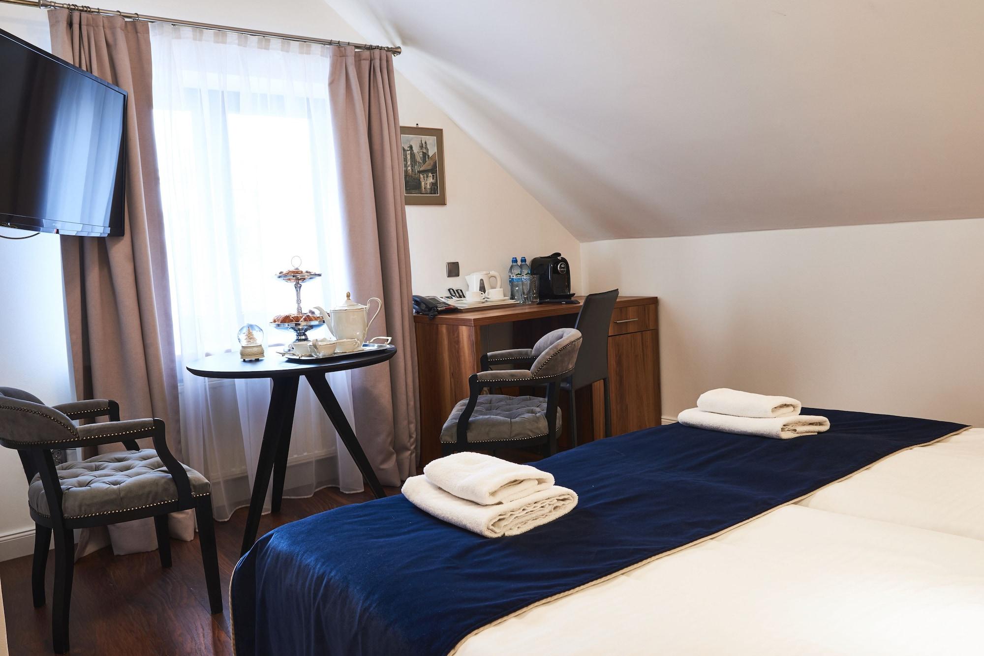 Nobilton Hotel Krakau Buitenkant foto