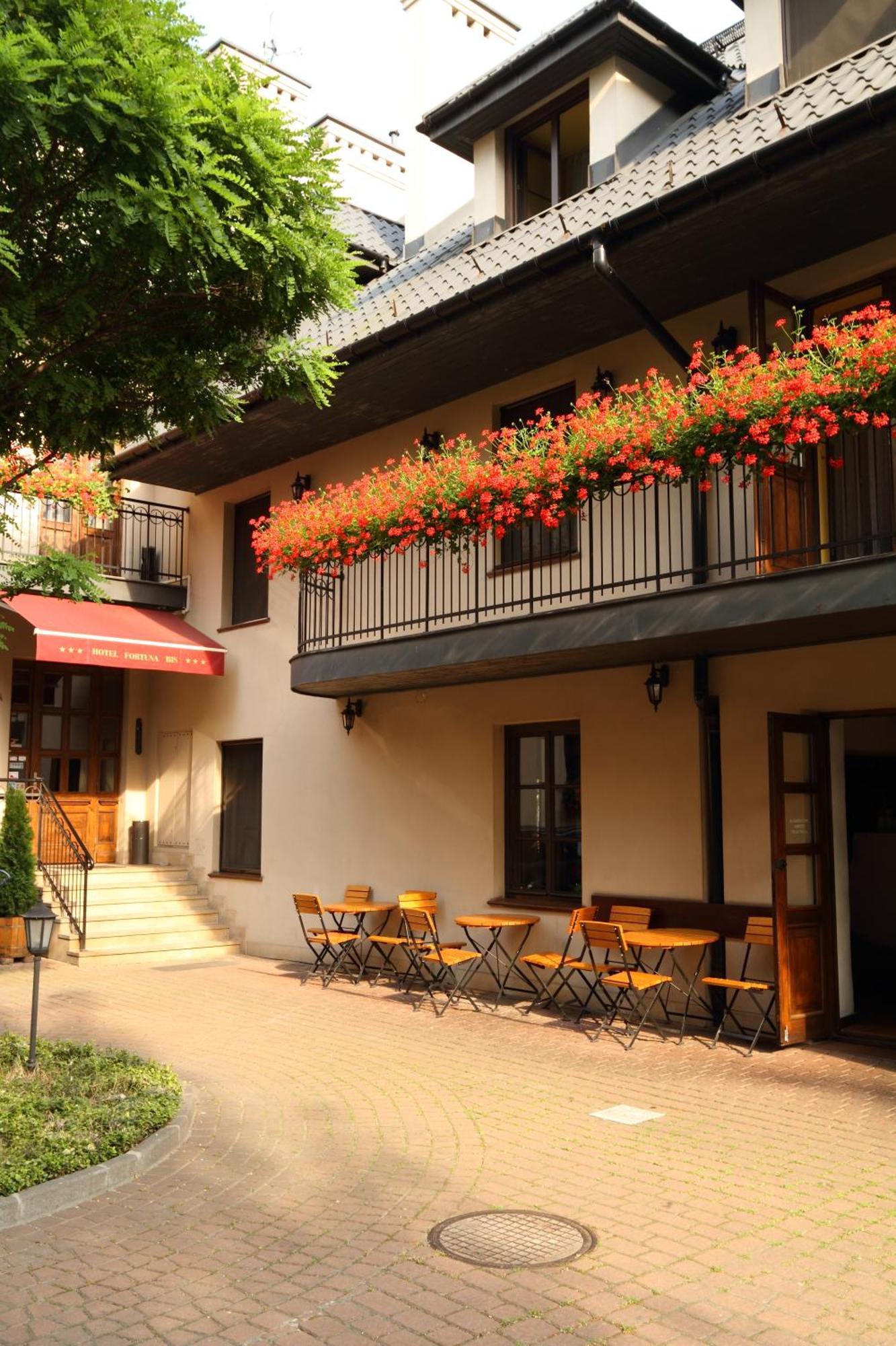 Nobilton Hotel Krakau Buitenkant foto