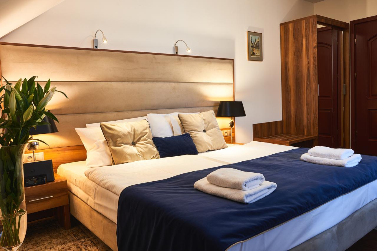 Nobilton Hotel Krakau Buitenkant foto