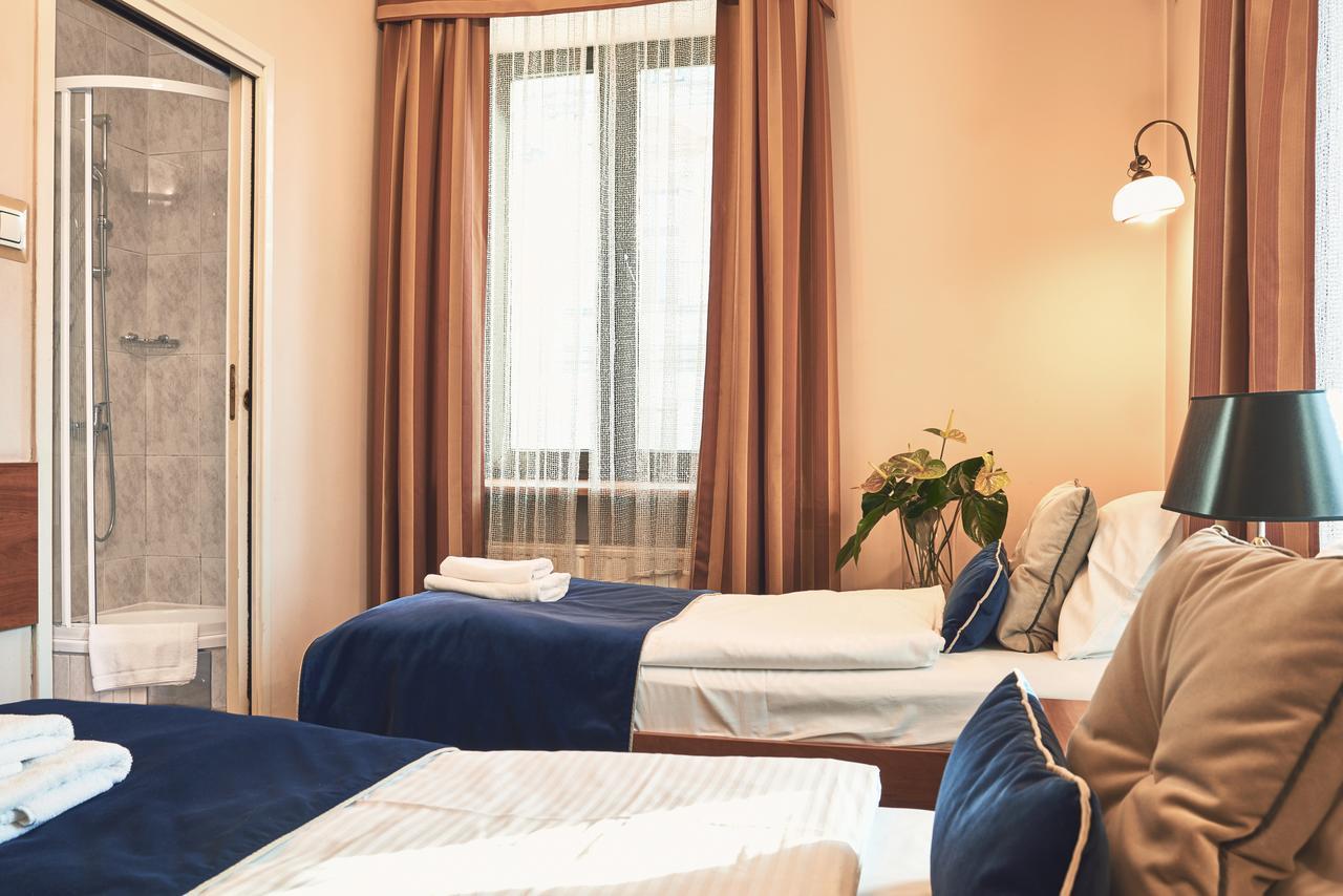 Nobilton Hotel Krakau Buitenkant foto